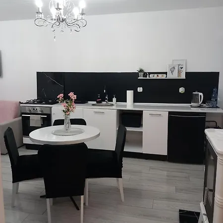 Apartment Z Kominkiem Retroglam *