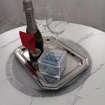 Z Kominkiem Retroglam Mieroszow