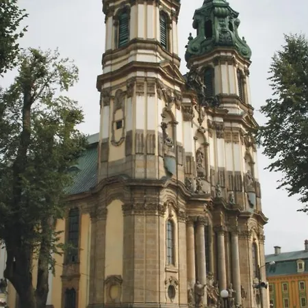 Z Kominkiem Retroglam