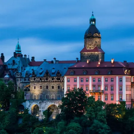 Z Kominkiem Retroglam Apartment *