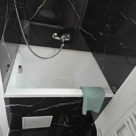 Z Kominkiem Retroglam * Mieroszow