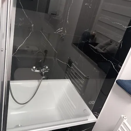 Apartament Z Kominkiem Retroglam