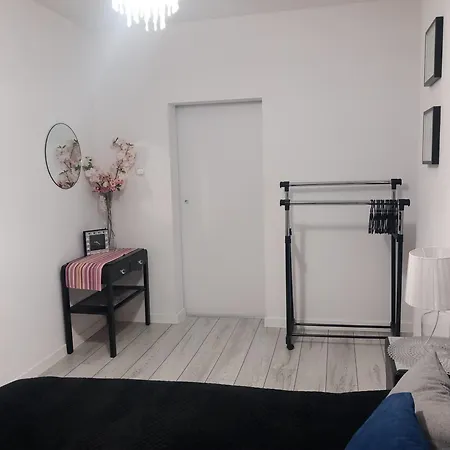 Apartment Z Kominkiem Retroglam