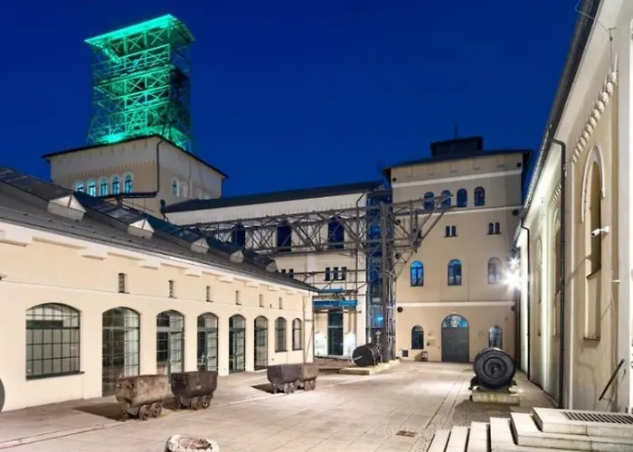 Z Kominkiem Retroglam Mieroszów